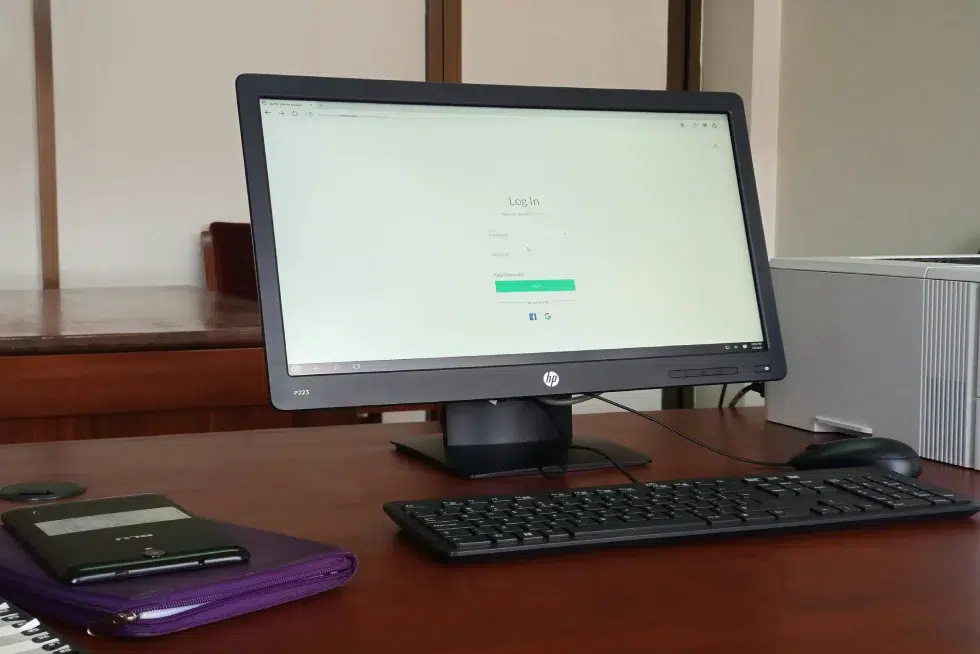 Divi-Image-Hover-Hero-Image-3-1